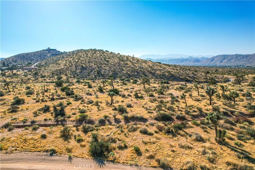 8078 Emerson Avenue, Yucca Valley, CA 92284 BHGRE