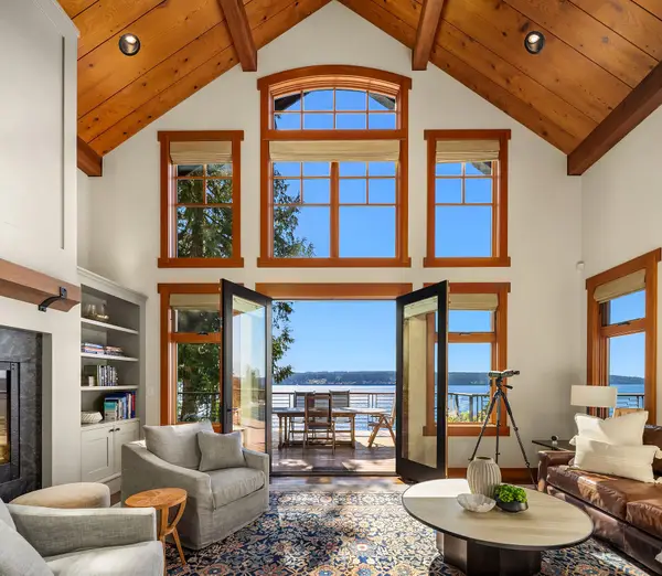 4174 Beach Drive, Freeland, WA 98249