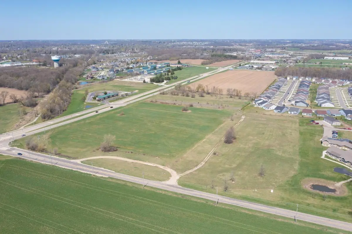 1101 S Edwards Blvd, Lake Geneva, WI 53147 - #1