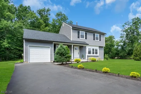 -14 Dumont Round, Hillsborough, NJ 08844