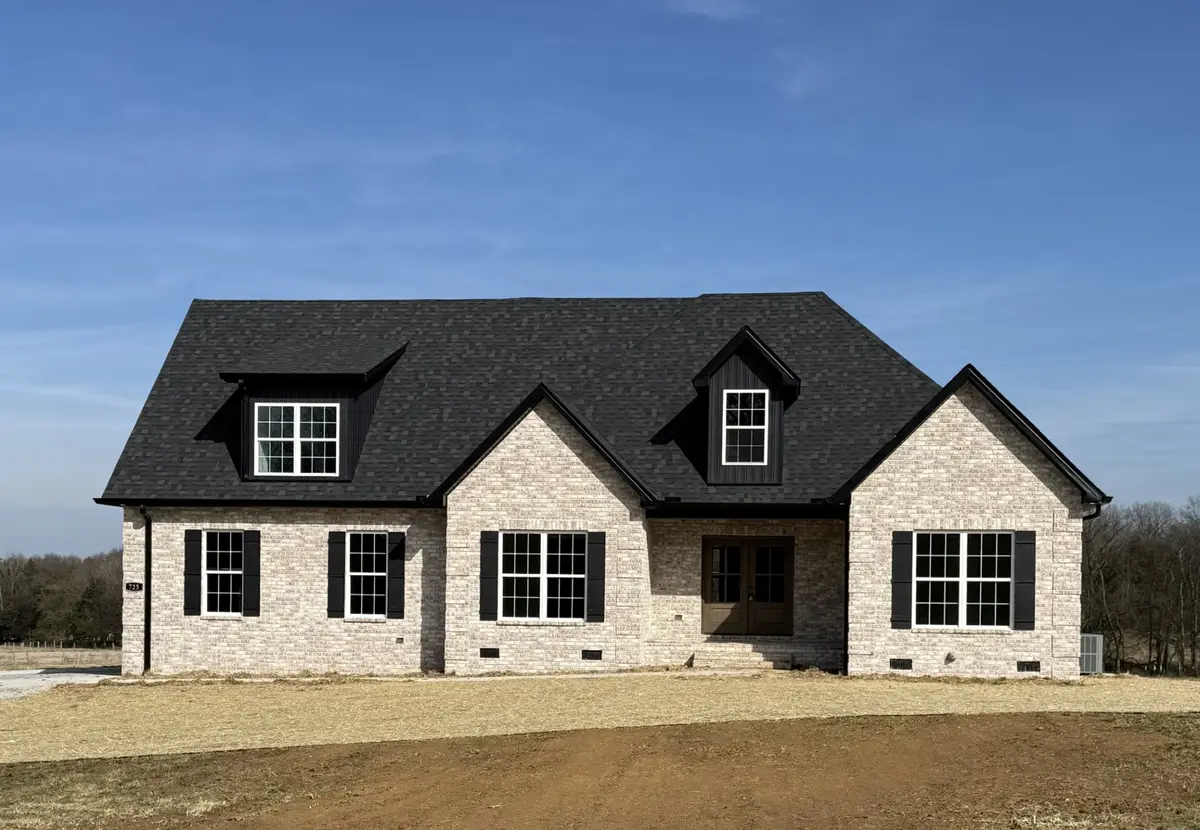 725 Knight Campground Rd, Shelbyville, TN 37160 - #1