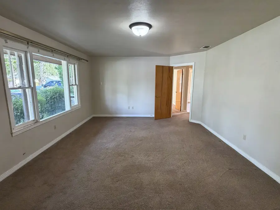 913 Richard St, Carlsbad, NM 88220 - #3