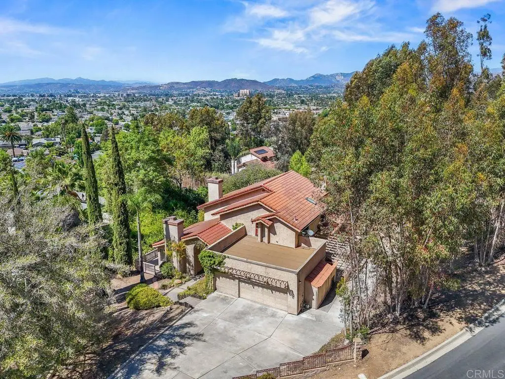 1521 Kimberly Woods Dr, El Cajon, CA 92020 - Image #1