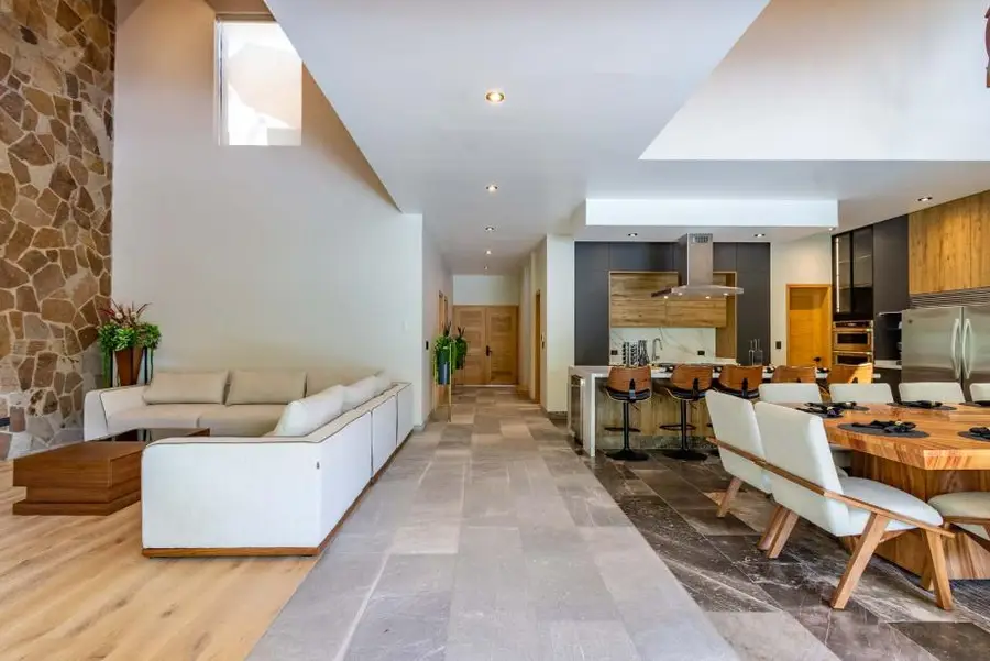 1687 Gecko Road, Vista, CA 92083 - Image #3