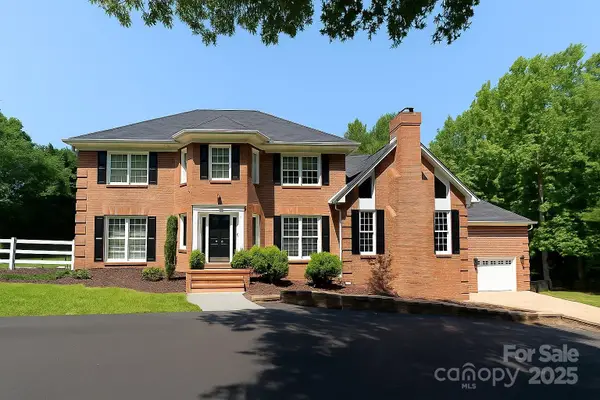 315 Red Barn Trail, Matthews, NC 28104