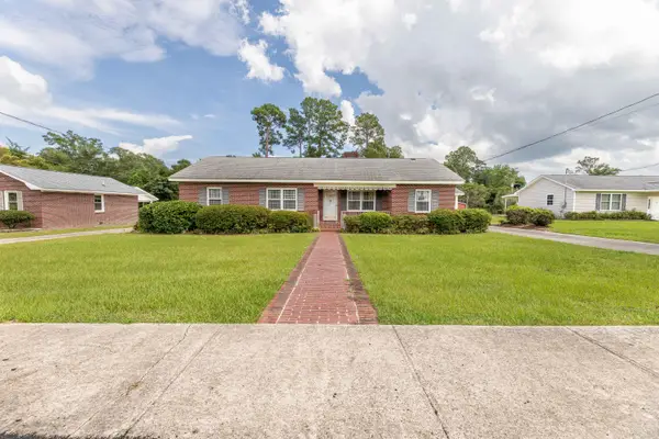 319 E Hampton Street, Elloree, SC 29047