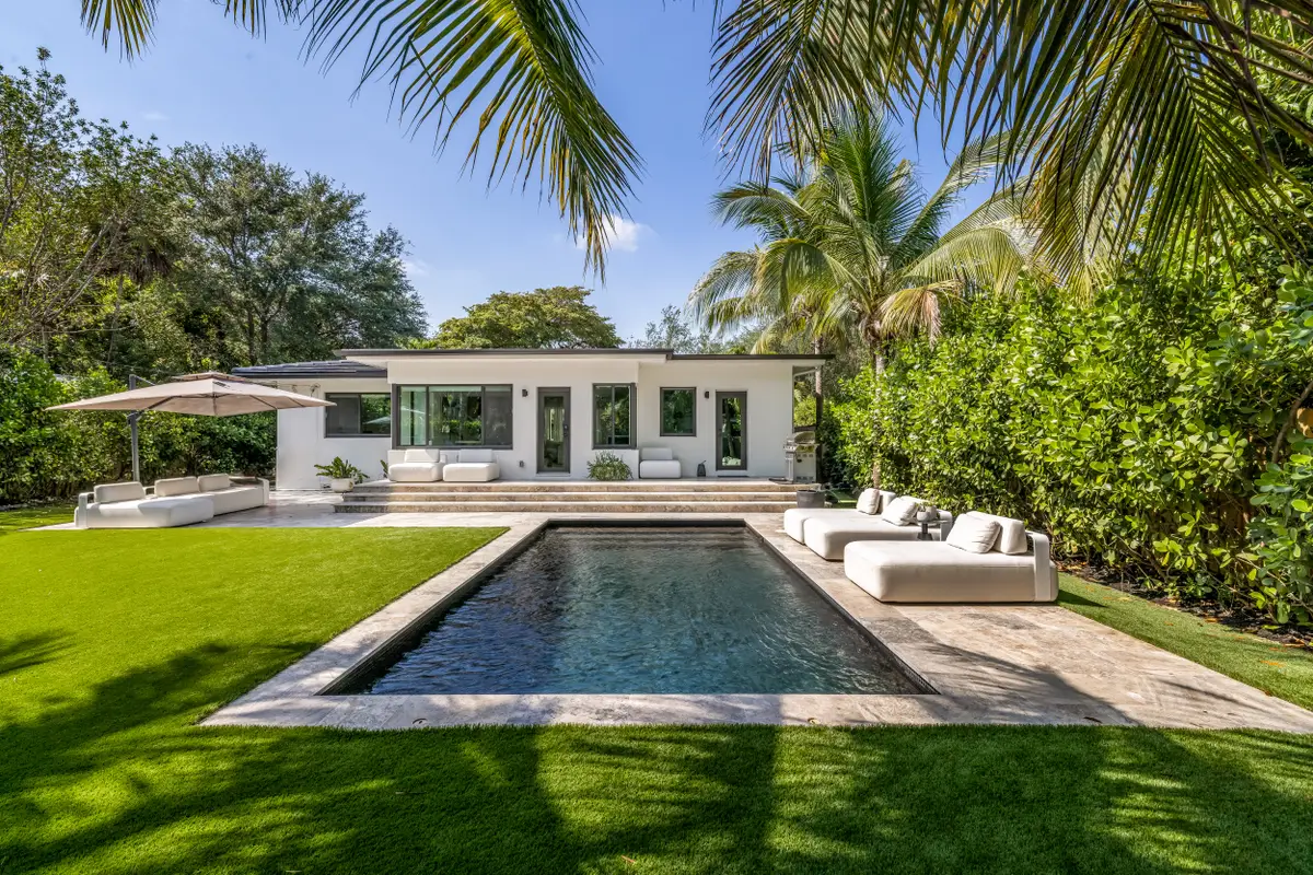 373 NE 104th St, Miami Shores, FL 33138 - Image #1