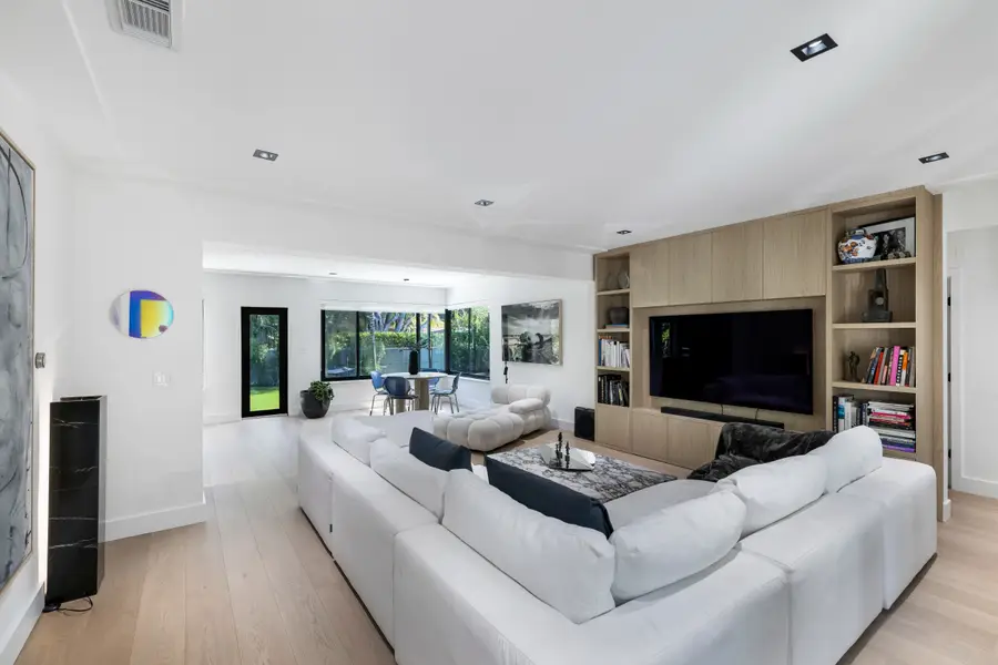 373 NE 104th St, Miami Shores, FL 33138 - Image #3