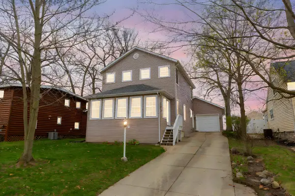 23671 S Shore Drive, Edwardsburg, MI 49112