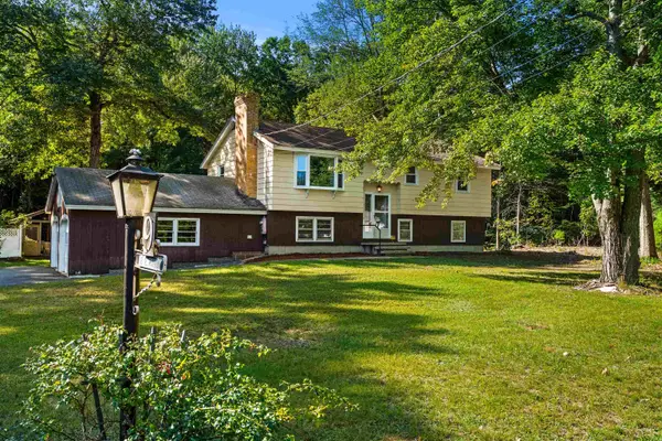 9 Brook Road, Litchfield, NH 03052