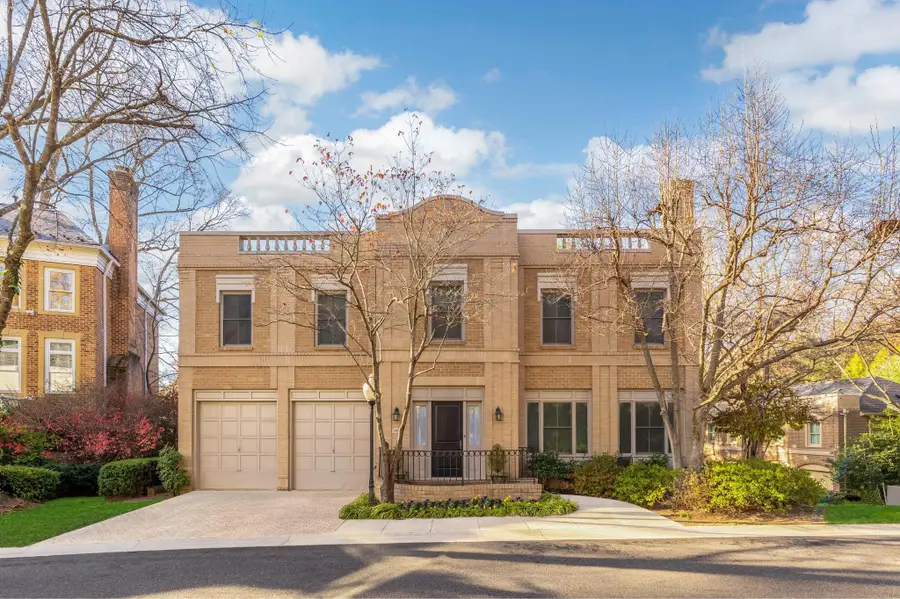 4813 Kemble Place Nw Nw, Washington, DC 20007 - #2