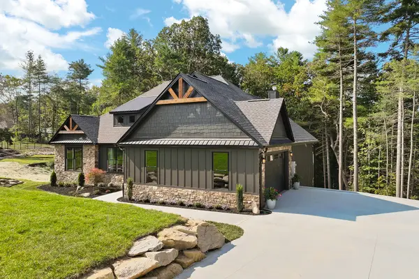 113 Perry Place, Hendersonville, NC 28739