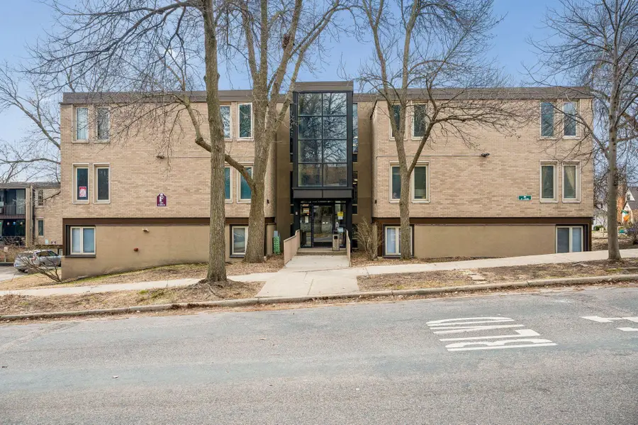 1405 E 40th Street #18F, Minneapolis, MN 55407 - #2