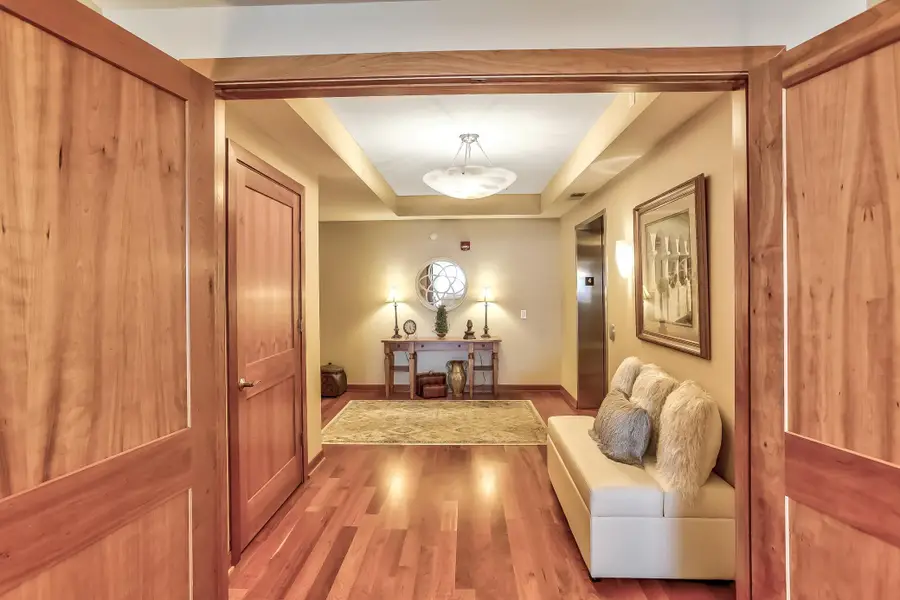 1070 Grandview Court Ne #406, Columbia Heights, MN 55421 - #2