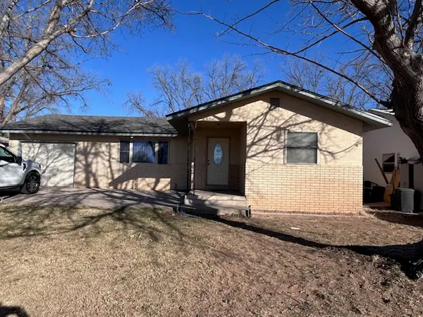 306 S James Street, Carlsbad, NM 88220