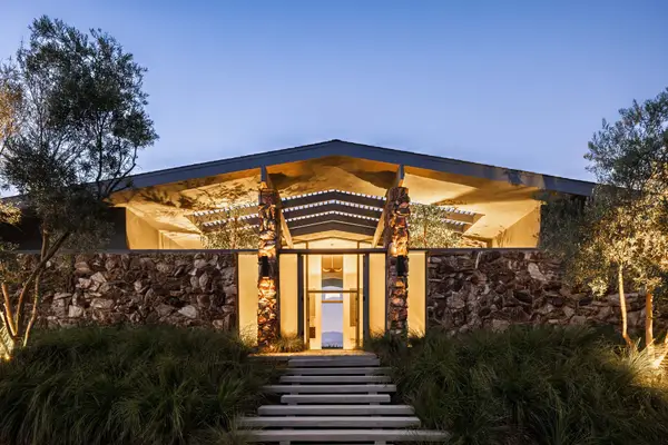 8559 Edwin Drive, Los Angeles, CA 90046