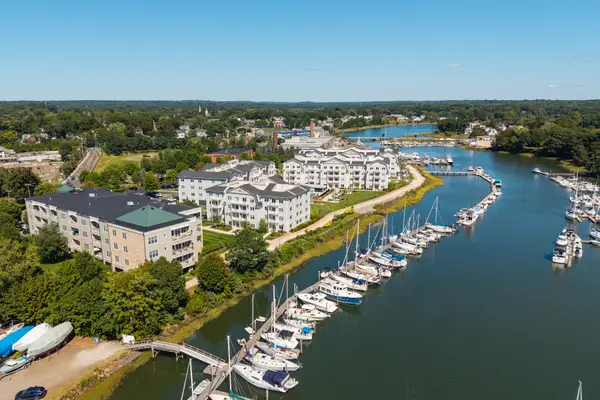 60 Maple Street #22, Branford, CT 06405