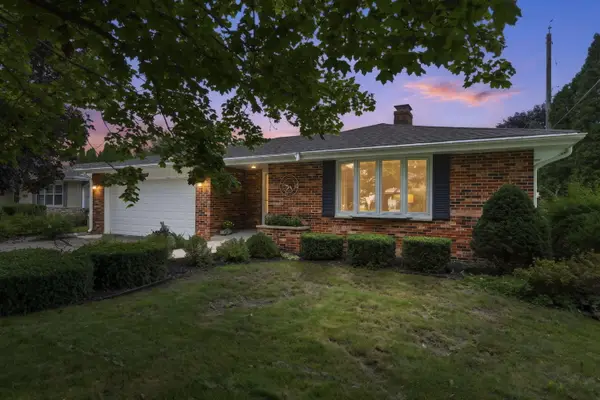 8827 47th Ave, Kenosha, WI 53142