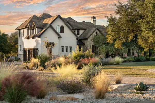 17600 Flagler Dr, Austin, TX 78738