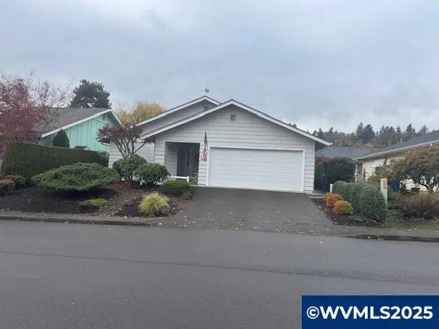 3235  Oakcrest Dr NW, Salem, OR 97304 - Image #2