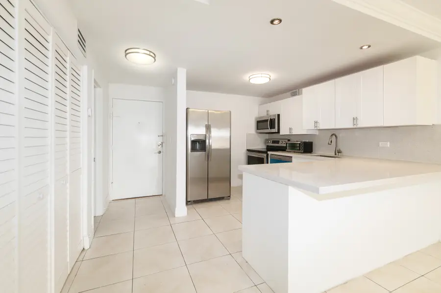 1000 Michigan Ave #501, Miami Beach, FL 33139 - Image #2