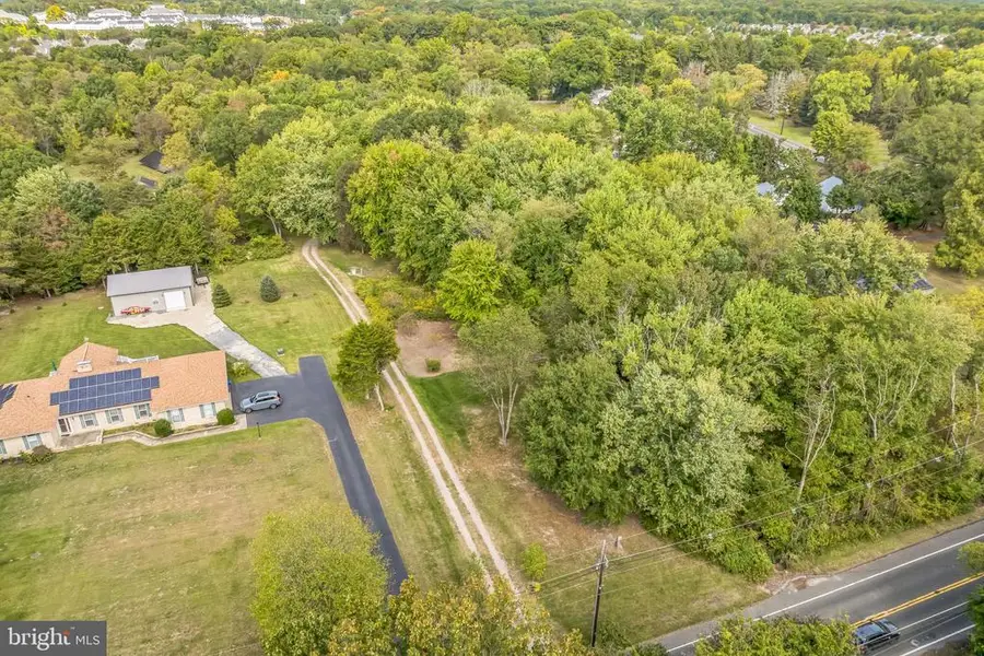 810 Mount Laurel Rd, Hainesport, NJ 08036 - Image #2