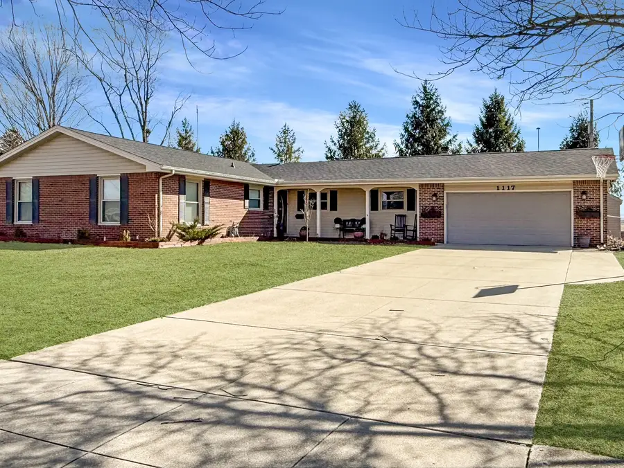 1117 Stinson Avenue, Mattoon, IL 61938 - #2