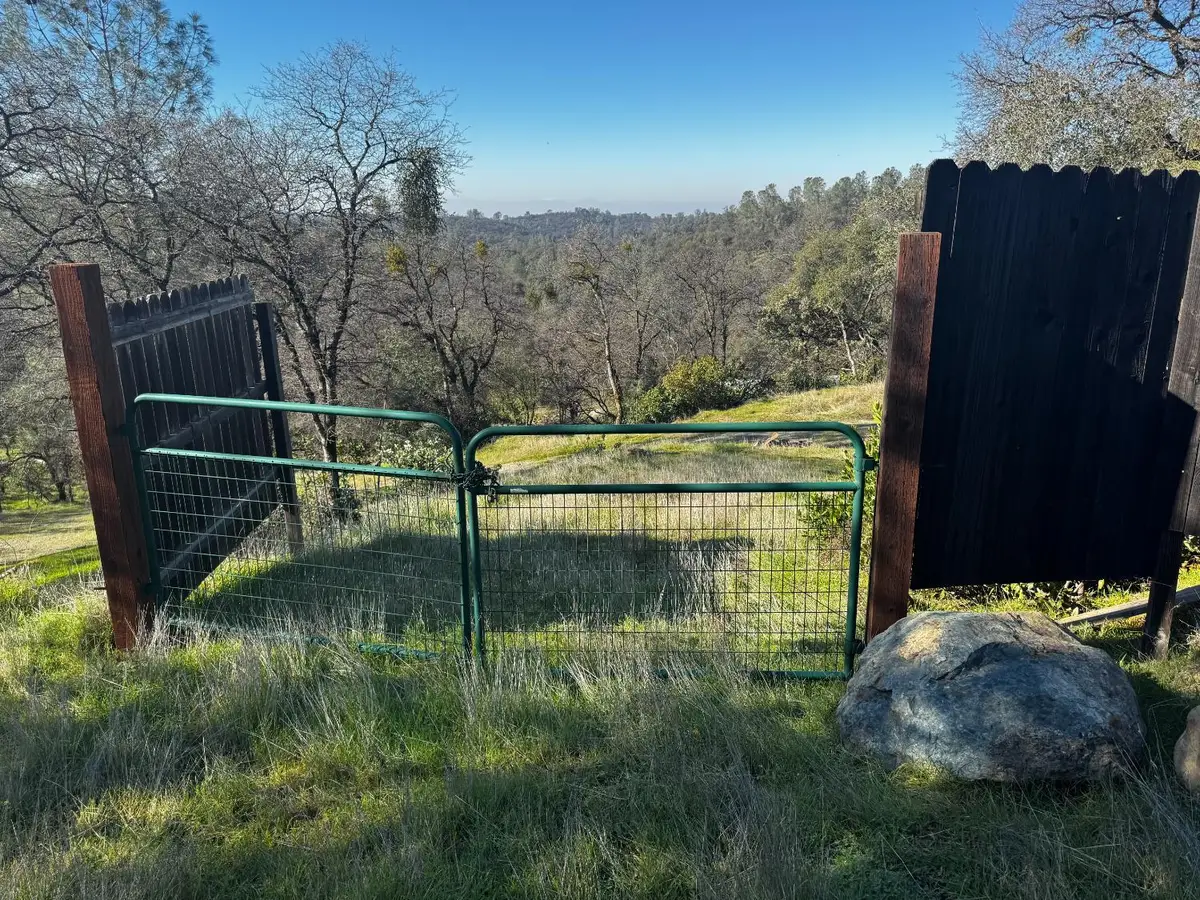 15806 Perimeter Road, Grass Valley, CA 95949 - Image #1