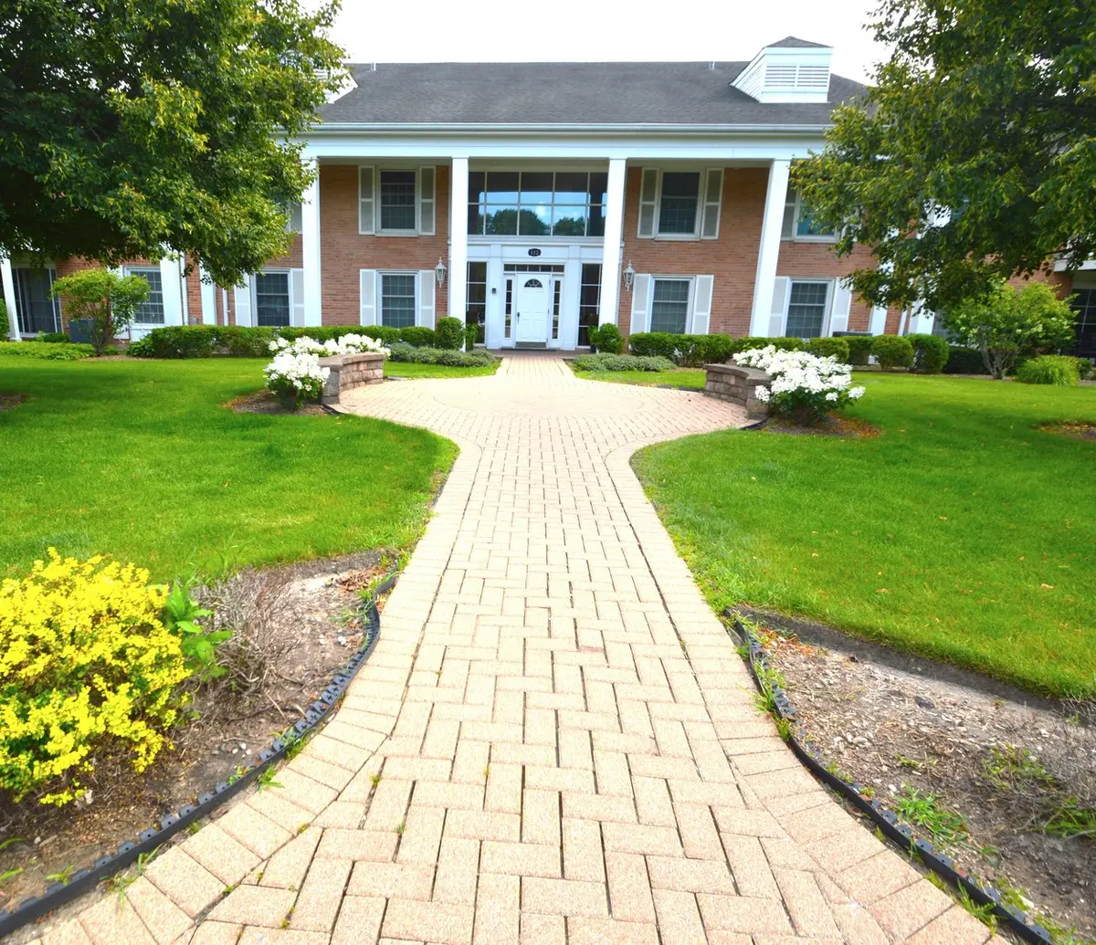 112 Carriage Way Drive #204A, Burr Ridge, IL 60527 - #1