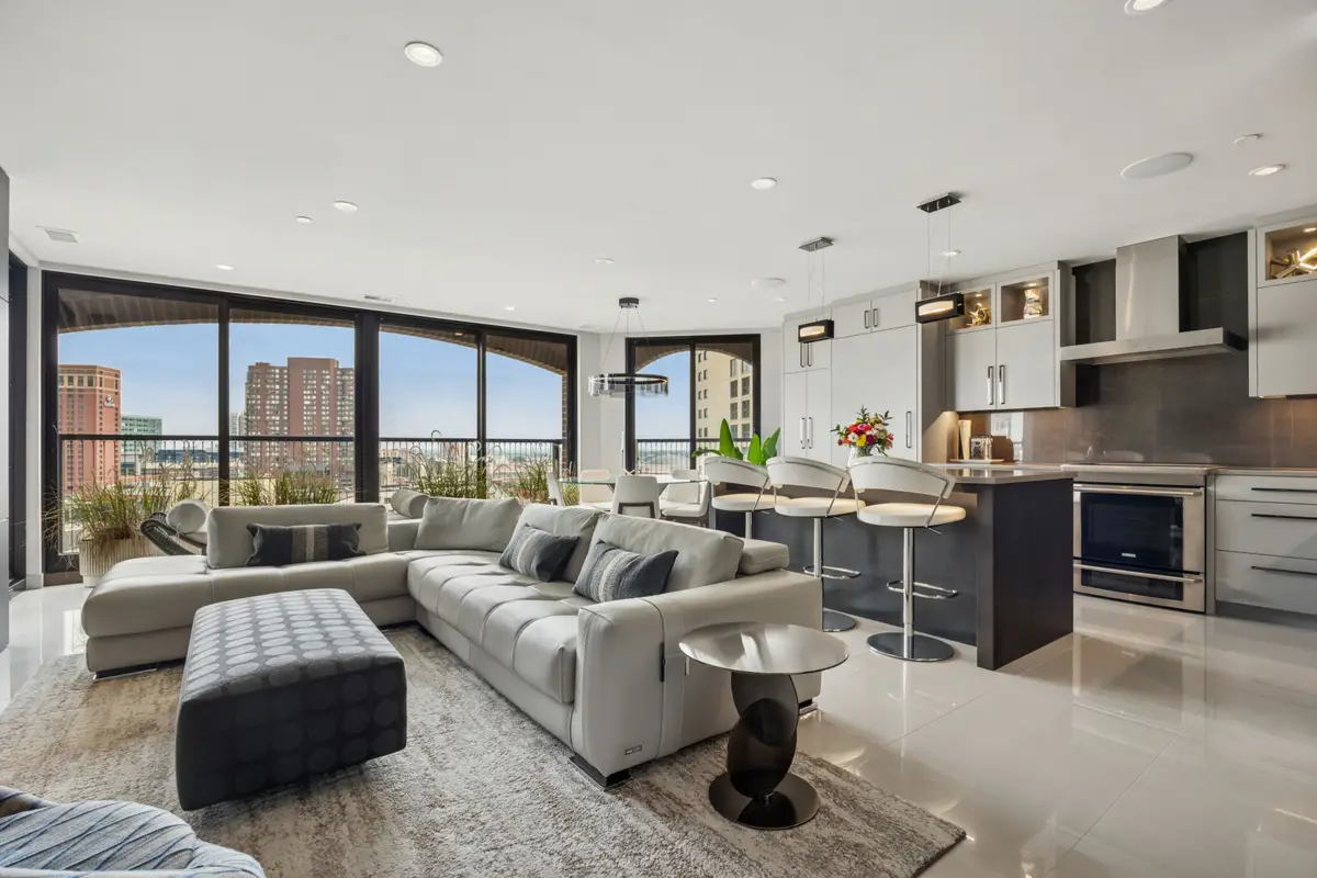 1201 Yale Place #1110, Minneapolis, MN 55403 - #1