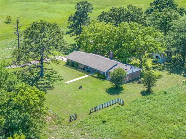 1310 Vz County Road 2135, Canton, TX 75103