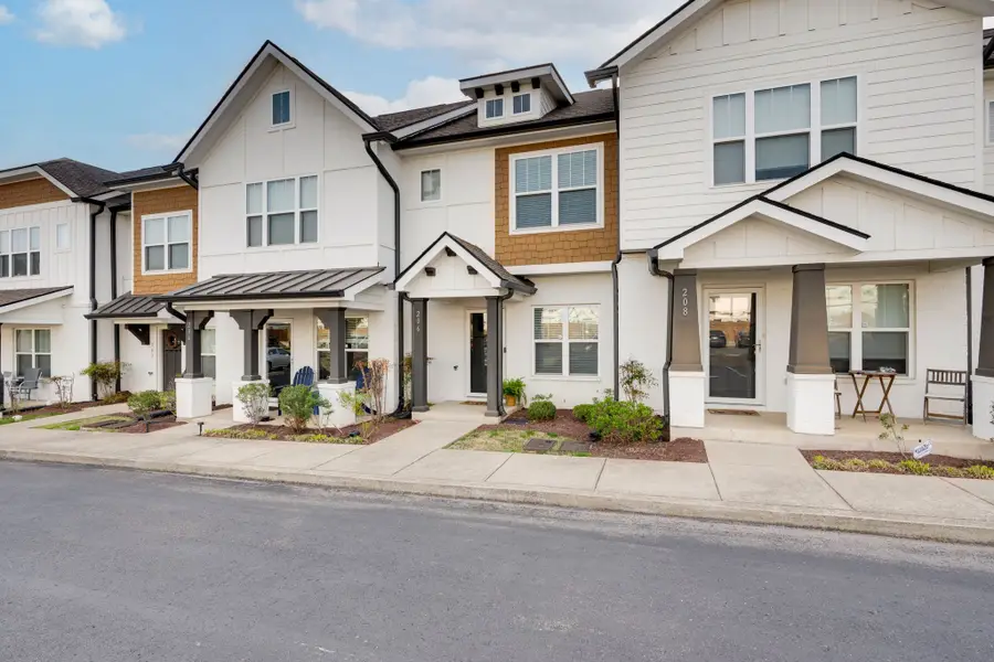 206 W Mill Dr, Nashville, TN 37209 - #2