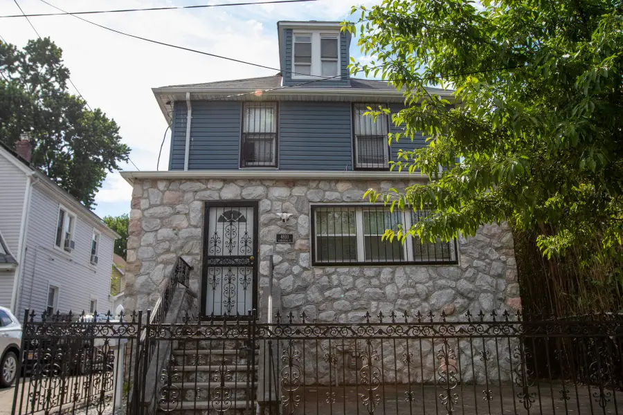 4810 Robertson Street, Bronx, NY 10470 - #2