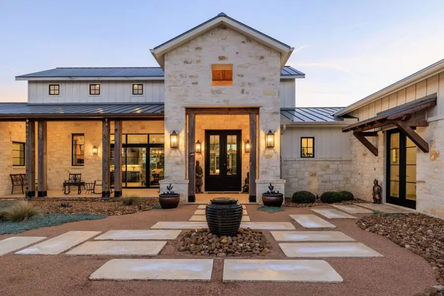 176 Inspiration Loop, Fredericksburg, TX 78624 - Image #2
