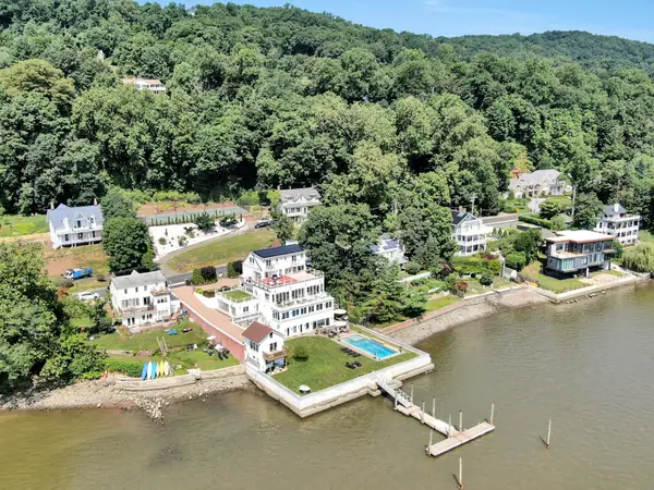 74 River Road, Nyack, NY 10960