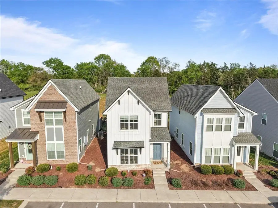 161 Harvard Dr, Gallatin, TN 37066 - #2