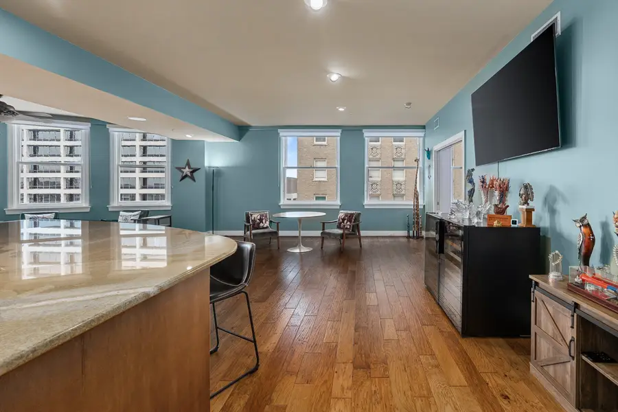 411 W 7th Street #806, Fort Worth, TX 76102 - #3