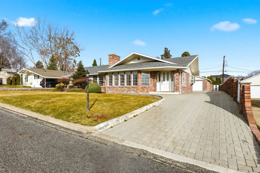 119 N 46th Avenue, Yakima, WA 98908 - #2