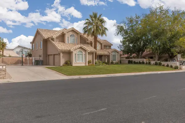 1355 E Saint James Ln, St George, UT 84790