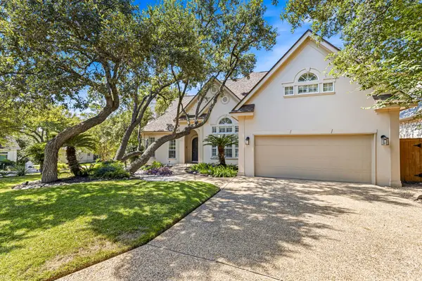 17311 Fountain Bluff Dr, San Antonio, TX 78248