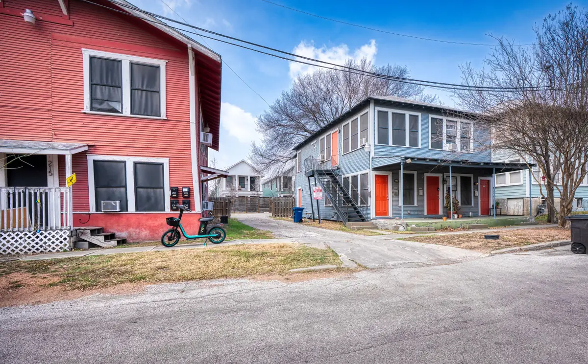 215 Paschal St, San Antonio, TX 78212 - #1