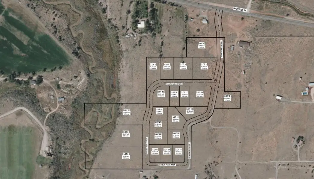 925 W 100 #10, Torrey, UT 84775 - #1