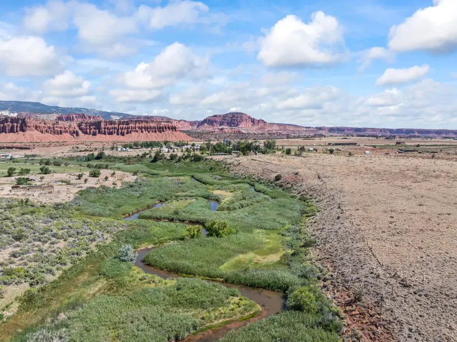 925 W 100 #10, Torrey, UT 84775 - #2