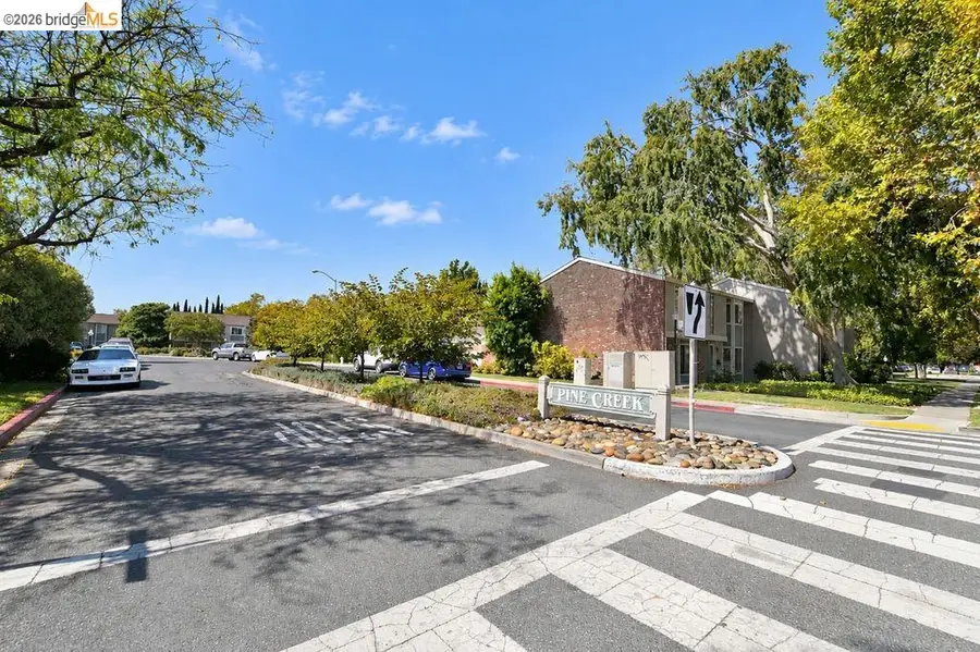 1261 Pine Creek Way #C, Concord, CA 94520 - #3