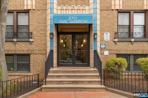 270 Harrison Avenue A-209, Jersey City, NJ 07304