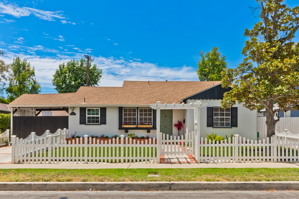 5429 Columbus Avenue, Sherman Oaks, CA 91411