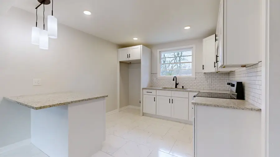 3229 Moorewood Dr, Nashville, TN 37207 - Image #2