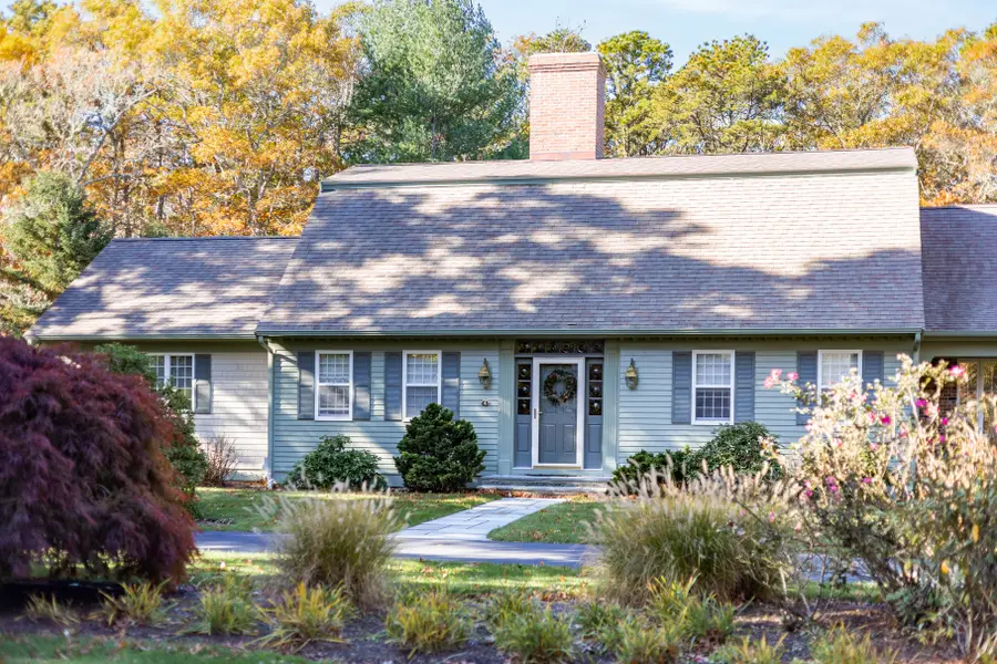 4 Surrey Lane, East Dennis, MA 02641 - #3