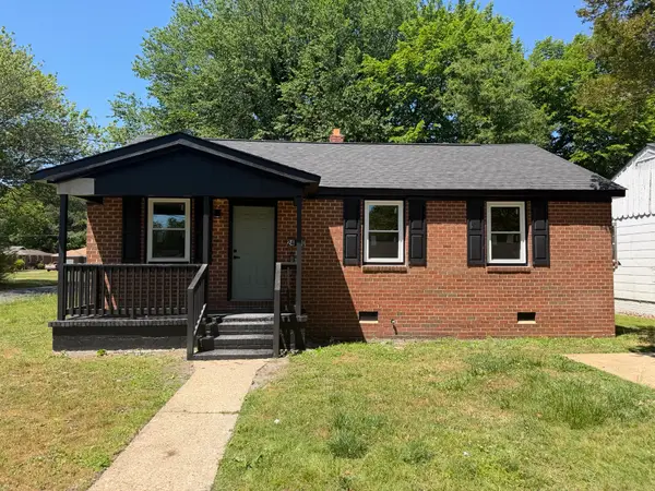 2420 Charleston Avenue, Portsmouth, VA 23704