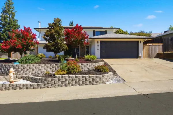 6701 Hillglen Way, Fair Oaks, CA 95628